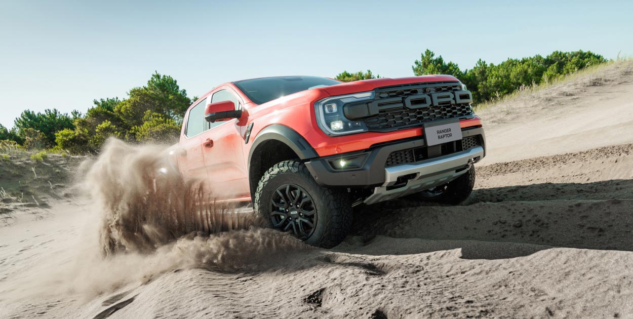 Ford Ranger Raptor color Azul Performance parte frontal - Compartí la imagen, Descargá la imagen.