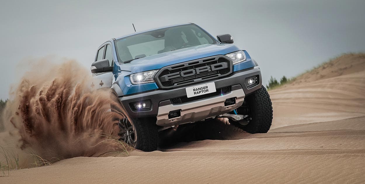 Ford Ranger Raptor color Azul Performance parte lateral - Compartí la imagen, Descargá la imagen.