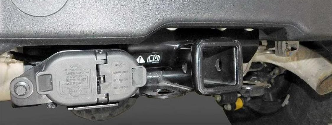 Kit Barra de Remolque con Módulo y Conector Eléctrico