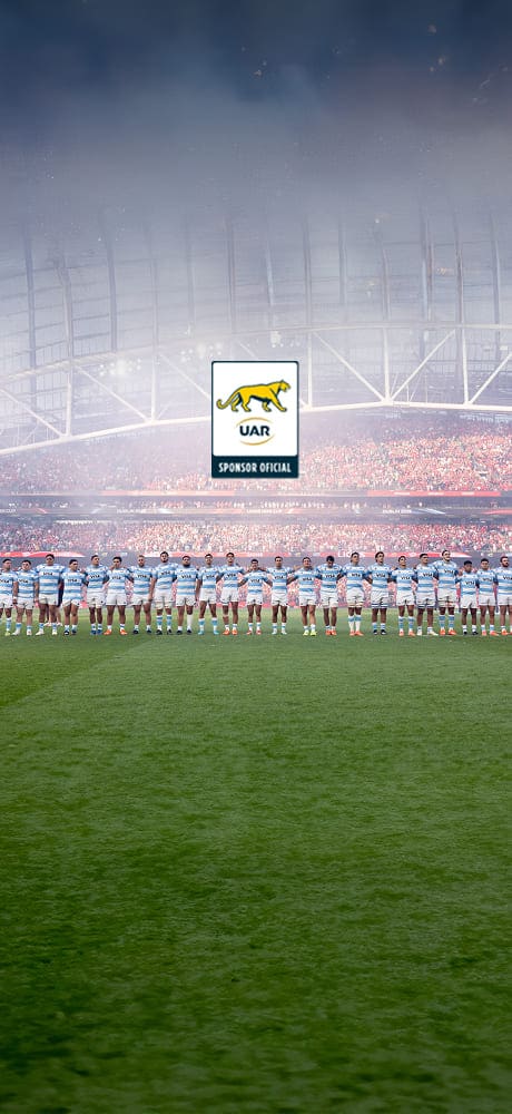 Matías Alemanno baja una pelota del line. Ford, sponsor oficial de Los Pumas.