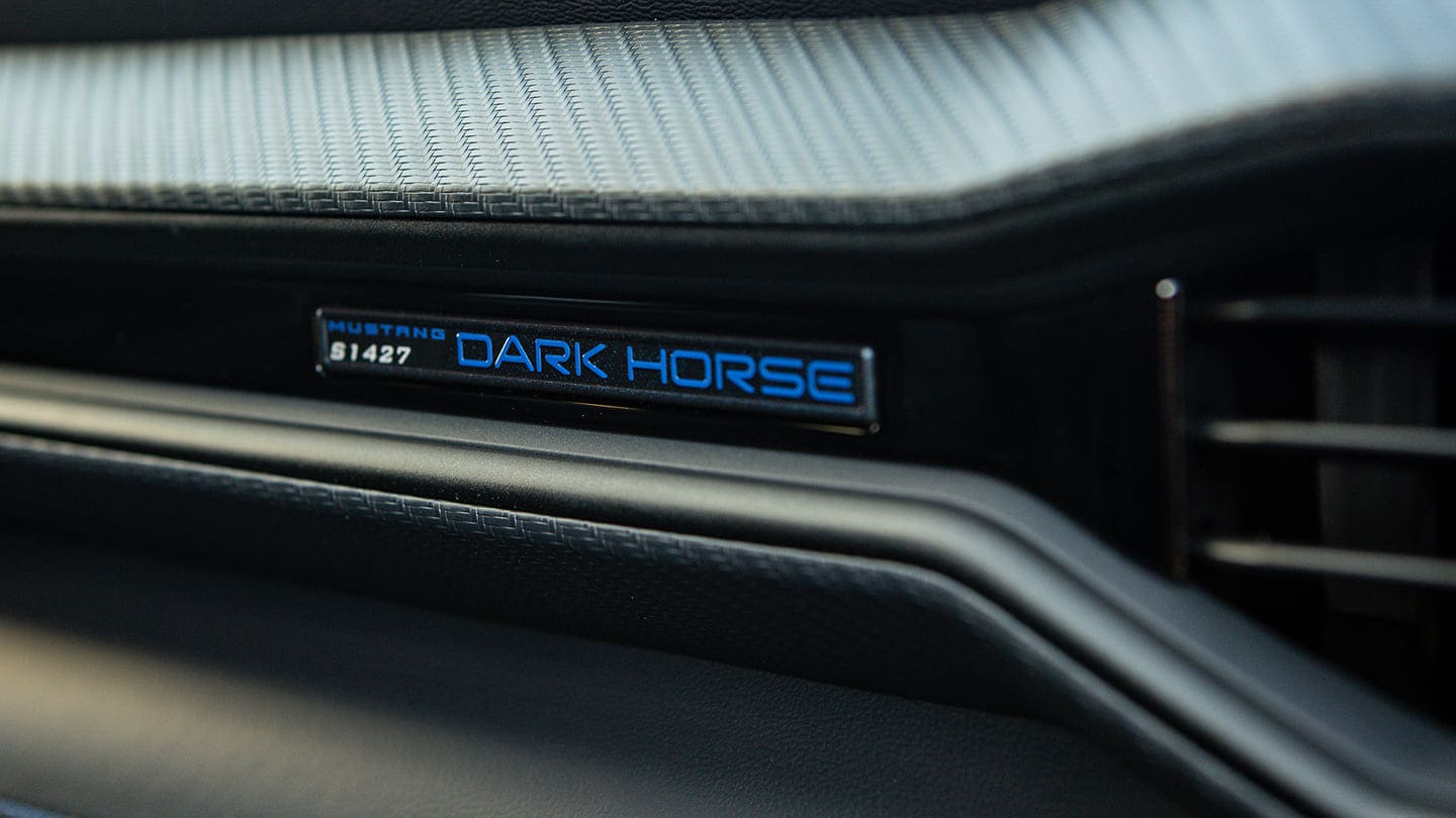 Nuevo Mustang Dark Horse