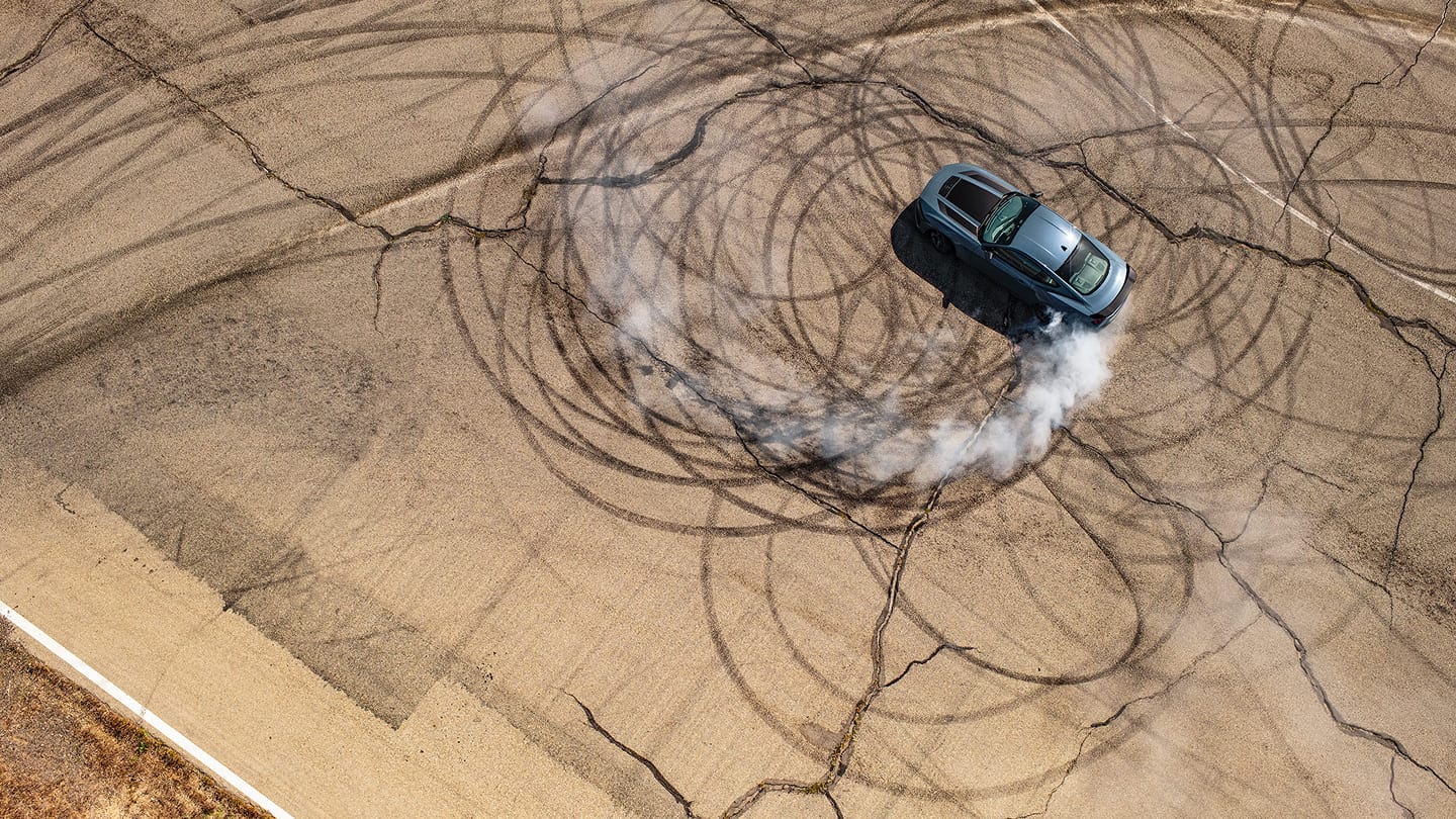 Nuevo Mustang Dark Horse