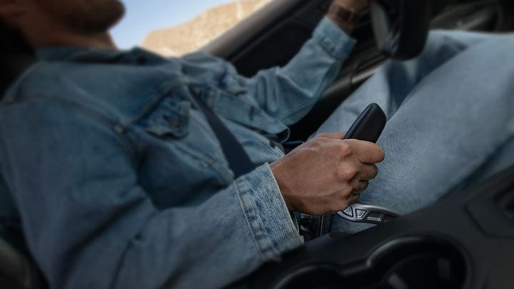 Mustang Dark Horse con freno de mano electrónico