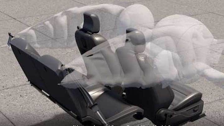 Mustang Dark Horse equipado con siete airbags