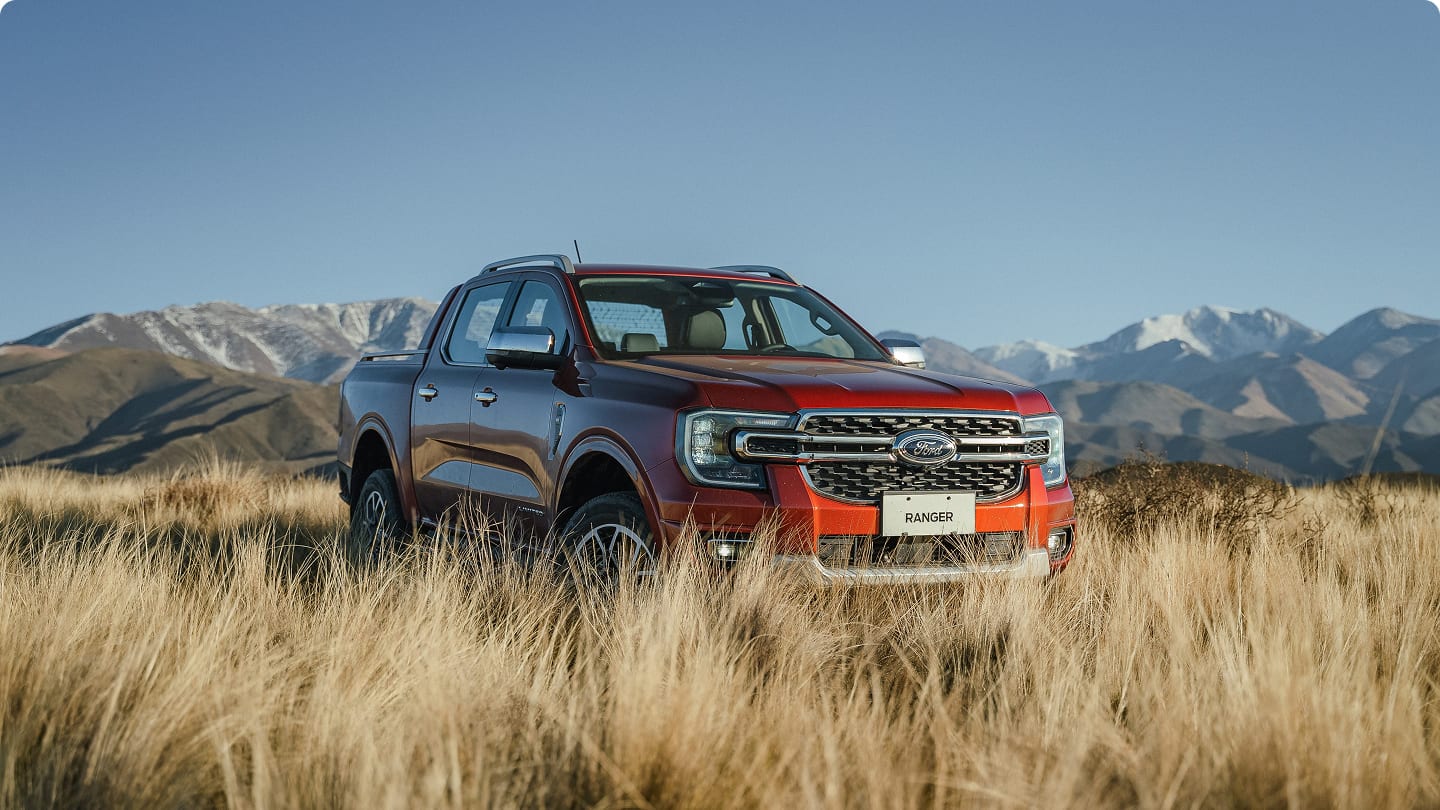 Ford Ranger LTD en la naturaleza