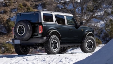 Nueva Bronco con asientos tapizados en cuero calefaccionados.