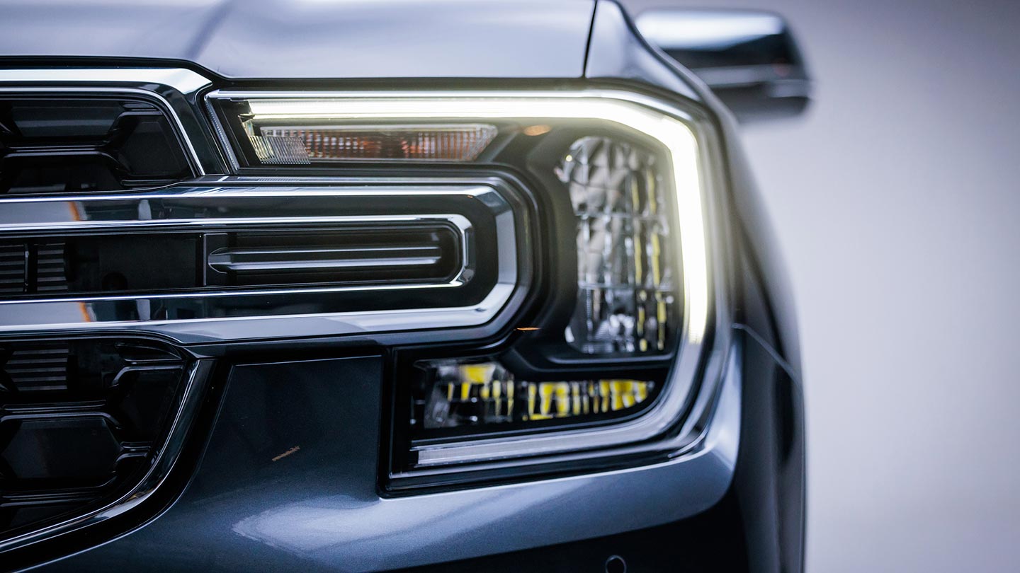 Luces delanteras LED de la Ford Everest