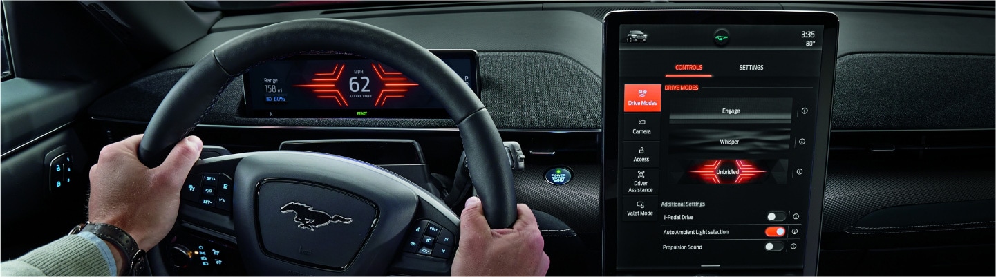 Tablero y pantalla táctil del Mustang Mach-E