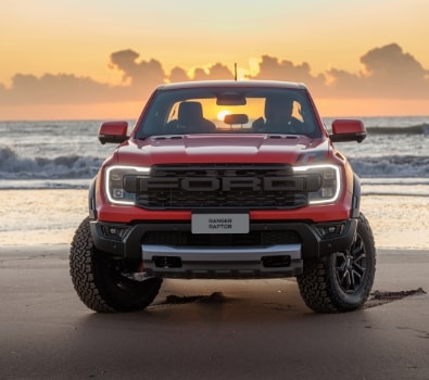 Explorá la galería - Ford Ranger Raptor parte frontal exterior.
