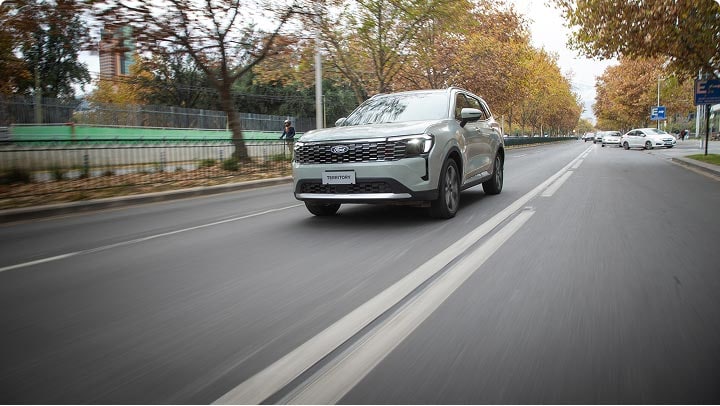 Ford Territory con sistema  de mantenimiento de carril