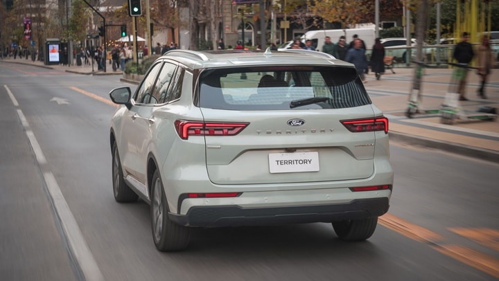 SUV Ford Territory Titanium con control de velocidad crucero