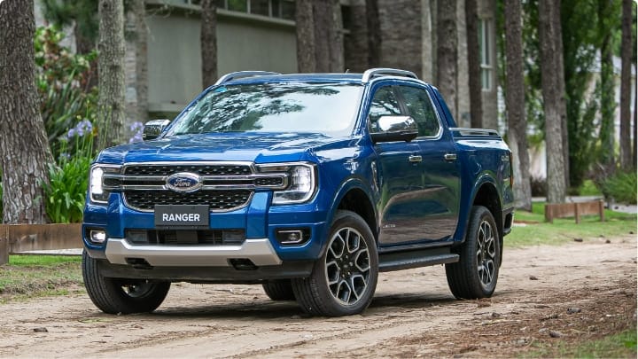 Devolución de una Ford Ranger azul