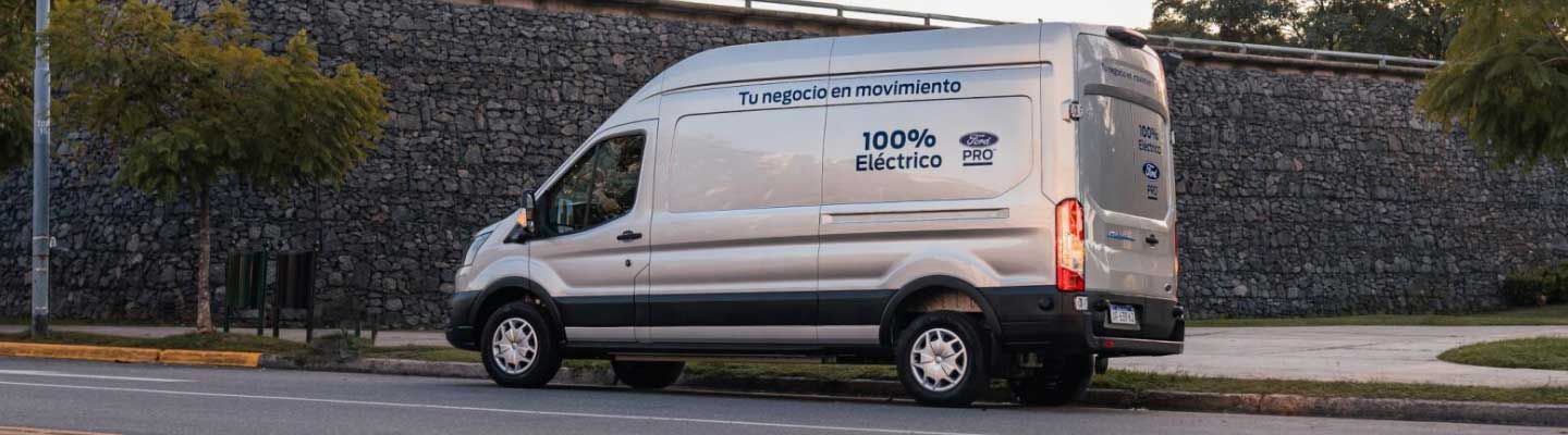 La nueva E-Transit cuenta con cámara 360