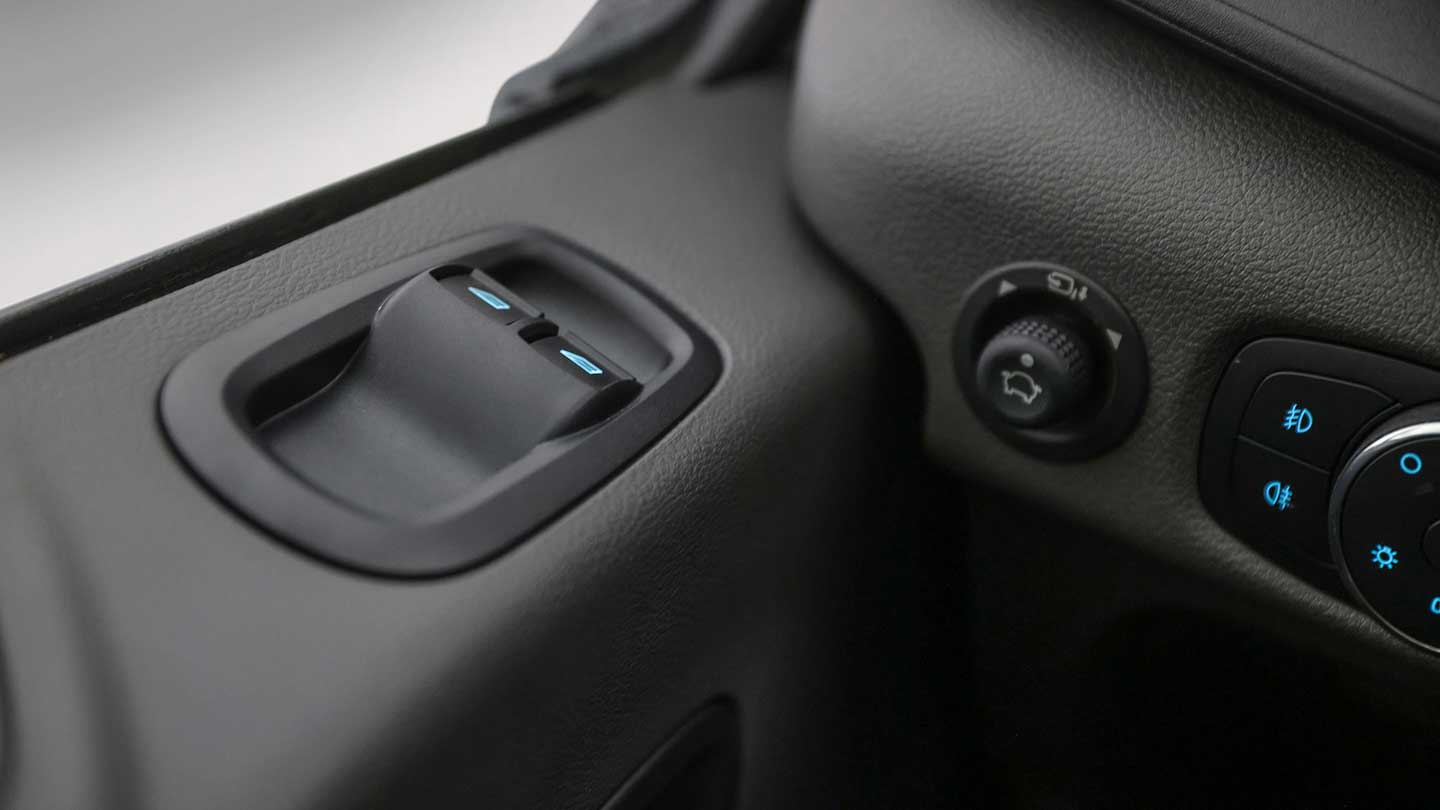 Levanta cristales automático de la Ford Transit Chasis