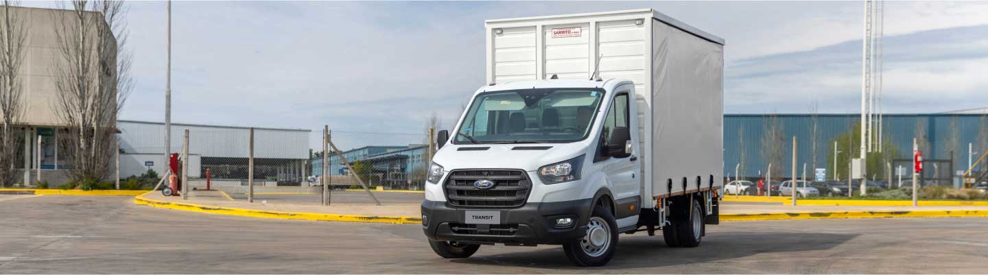 Transit Chasis con motor diésel 2.0L