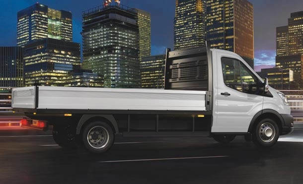 Explorar Ford Transit Chasis - Tecnología - Control de Torque en Curvas (TVC). 