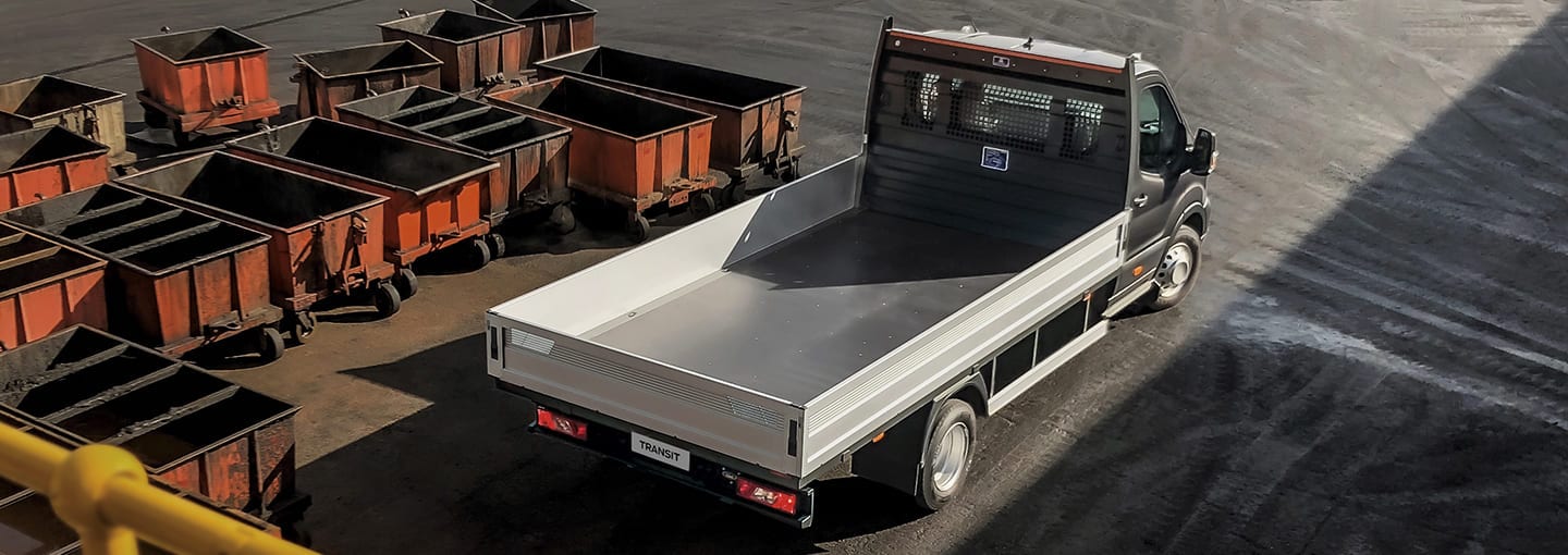 Explorar Ford Transit Chasis - Tecnología.