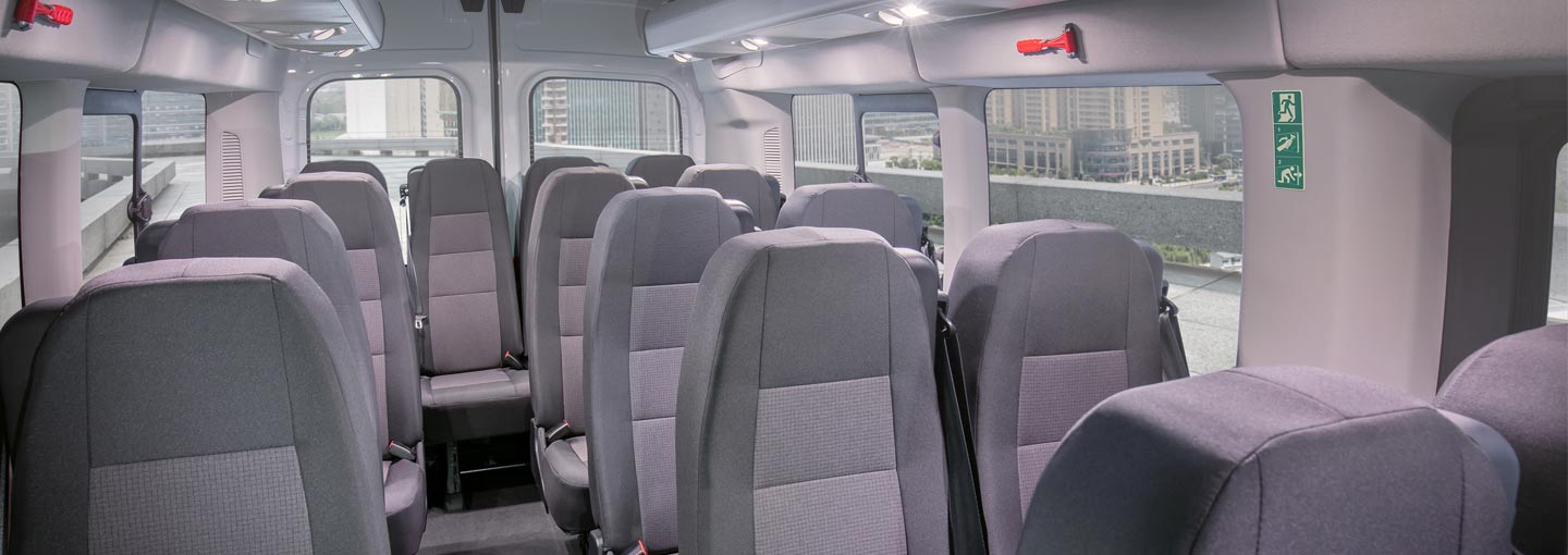 Asientos cómodos Ford Transit Minibus