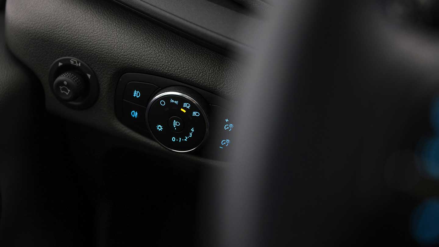 Sistema de ajuste de luces de la Transit Minibus