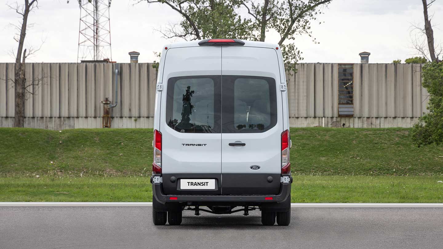 Doble puerta trasera de la Ford Transit Minibus