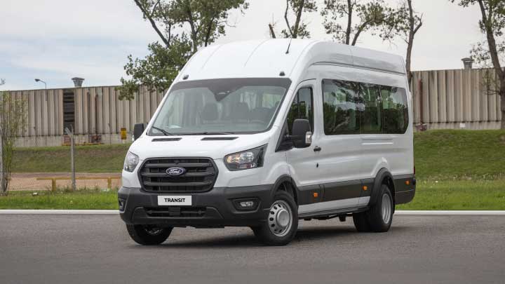 Transit Minibus con motor Diesel EcoBlue 2.0 litros