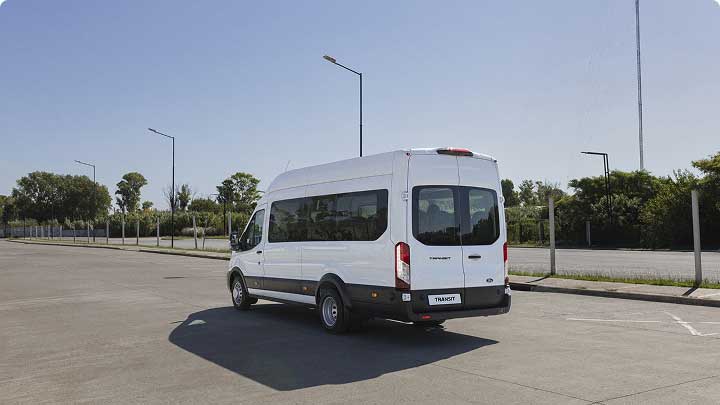 Transit Minibus con control de velocidad crucero
