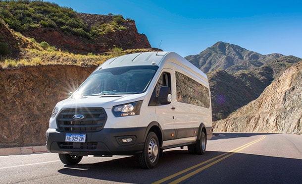 Frenado de emergencia Ford Transit Minibus