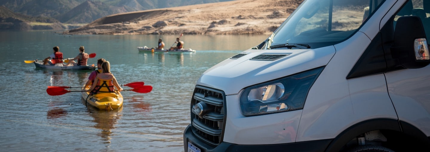 Viajá a cualquier destino con Ford Transit Minibus