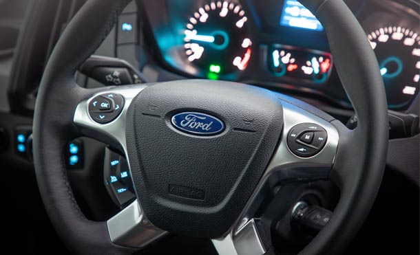 Conducí cómodamente tu Ford Transit Van